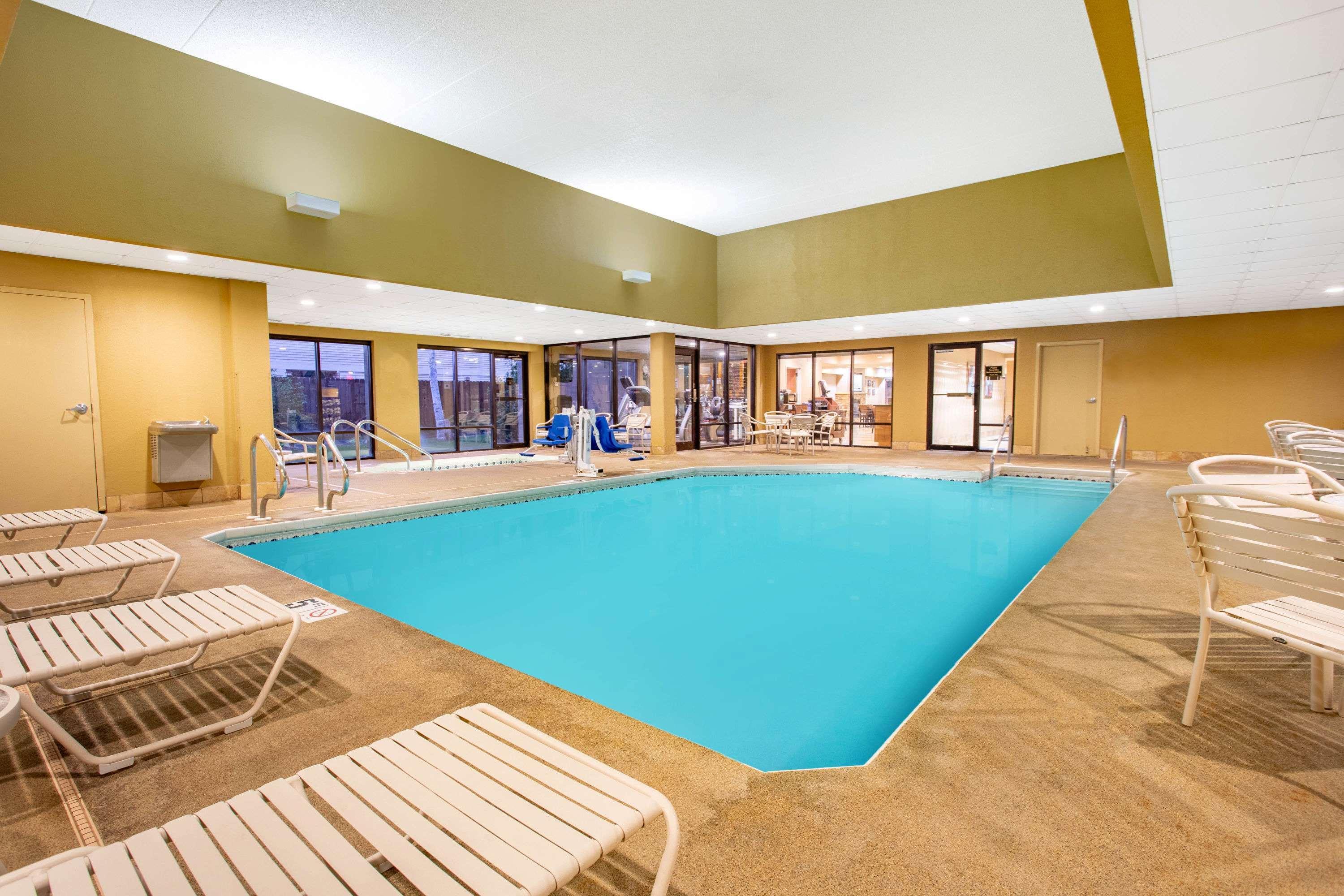 Americinn By Wyndham Madison West Eksteriør bilde